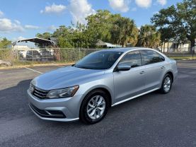 2018 VOLKSWAGEN PASSAT