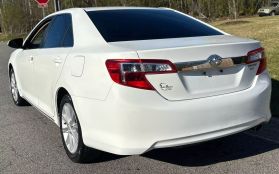 2014 Toyota Camry - Image 5