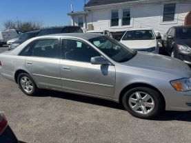 2004 TOYOTA AVALON