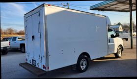 2015 Chevrolet Express Commercial Cutaway Cutaway Van 2d - Image 5