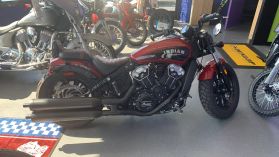 2018 INDIAN MOTORCYCLE SCOUT BOBBER (BLACK) - - -
