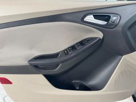 2015 FORD FOCUS SEDAN 4-CYL, FLEX FUEL, 2.0L SE SEDAN 4D