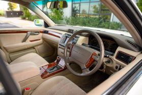 2000 TOYOTA CROWN ESTATE WAGON 1JZ-GTE ATHLETE V