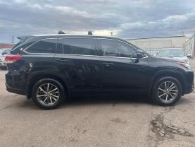 2017 TOYOTA HIGHLANDER SUV V6, 3.5 LITER XLE SPORT UTILITY 4D