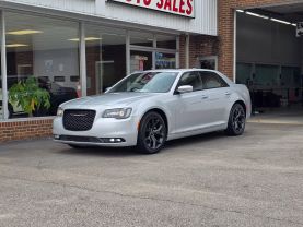 2022 Chrysler 300300s V6 Sedan 4d - Image 6