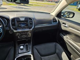 2018 CHRYSLER 300