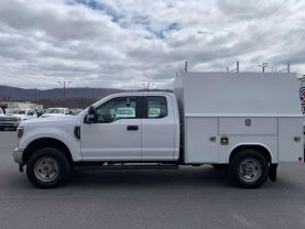 2019 FORD F350 SUPER DUTY SUPER CAB 8FT READING ENCLOSED SERVICE BED TRUCK SERVICE/UTILITY TRUCKS V8, 6.2 LITER XL PICKUP 4D 8 FT - Eddies Auto Sales