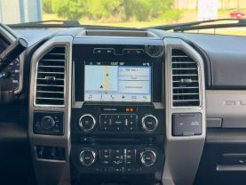 2017 FORD F250 SUPER DUTY CREW CAB PICKUP V8, TURBO DIESEL, 6.7L LARIAT PICKUP 4D 6 3/4 FT