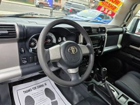 2007 TOYOTA FJ CRUISER SUV V6, 4.0 LITER SPORT UTILITY 2D