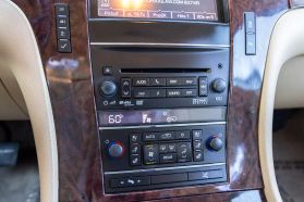 2013 CADILLAC ESCALADE SUV V8, FLEX FUEL, 6.2 LITER PREMIUM SPORT UTILITY 4D