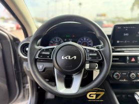 2023 Kia Forte - Image 21