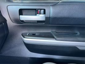 2017 TOYOTA TUNDRA CREWMAX