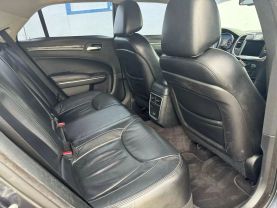 2017 CHRYSLER 300 SEDAN V6, 3.6 LITER 300 LIMITED SEDAN 4D