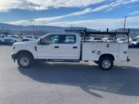 2019 FORD F350 SUPER DUTY CREW CAB 8FT KNAPHEIDE SERVICE BED TRUCK SERVICE/UTILITY TRUCKS V8, 6.2 LITER XL 4D - Eddies Auto Sales