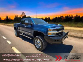 2017 CHEVROLET SILVERADO 2500 HD CREW CAB PICKUP V8, TURBO DIESEL, 6.6 LITER LTZ PICKUP 4D 6 1/2 FT