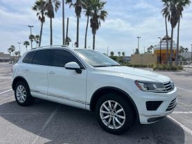 2015 VOLKSWAGEN TOUAREG SUV V6, 3.6 LITER V6 LUX SPORT UTILITY 4D
