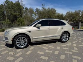 2017 BENTLEY BENTAYGA SUV W12, TWIN TURBO, 6.0 LITER W12 SPORT UTILITY 4D