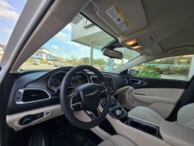 2016 Chrysler 200limited Sedan 4d - Image 9