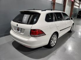 2013 Volkswagen Jetta Sportwagen - - Image 3