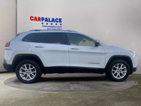 2018 Jeep Cherokee Latitude Plus Sport Utility 4d - Image 6