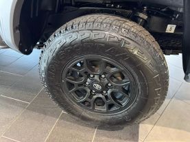 2020 TOYOTA TACOMA DOUBLE CAB PICKUP V6, 3.5 LITER SR5 PICKUP 4D 5 FT