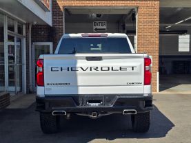 2021 Chevrolet Silverado 1500 Crew Cabcustom Trail Boss Pickup 4d 5 3/4 Ft - Image 5