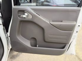 2015 NISSAN FRONTIER CREW CAB PICKUP V6, 4.0 LITER SV PICKUP 4D 5 FT