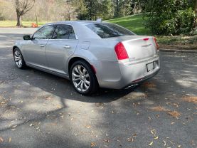 2017 CHRYSLER 300 SEDAN V6, 3.6 LITER 300C SEDAN 4D