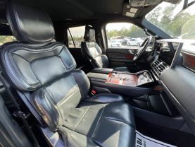 2022 Lincoln Navigator L Standard Sport Utility 4d - Image 29