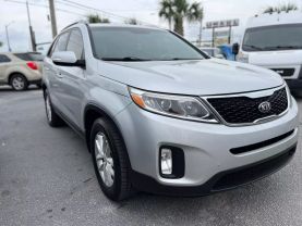 2015 KIA SORENTO SUV 4-CYL, GDI, 2.4 LITER LX SPORT UTILITY 4D