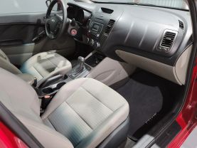 2014 Kia Forte - - Image 24