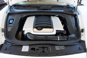 2008 Porsche Cayenne - Image 12
