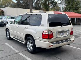 2004 LEXUS LX