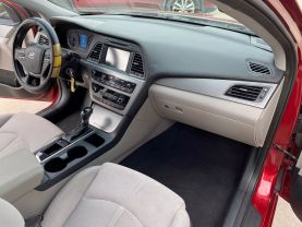 2016 HYUNDAI SONATA SEDAN 4-CYL, PZEV, 2.4 LITER SE SEDAN 4D at Motors On Wheels - used car dealership in Houston, Texas.