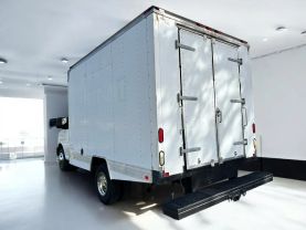 2010 CHEVROLET EXPRESS COMMERCIAL CUTAWAY CUTAWAY V8, 6.0 LITER VAN CAB-CHASSIS 2D