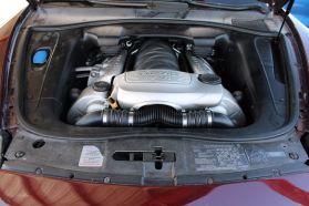 2004 Porsche Cayenne - Image 12