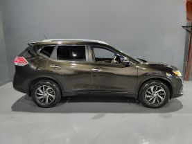 2014 Nissan Rogue - - Image 2