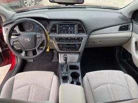 2016 HYUNDAI SONATA SEDAN 4-CYL, PZEV, 2.4 LITER SE SEDAN 4D at Motors On Wheels - used car dealership in Houston, Texas.