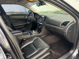 2017 CHRYSLER 300 SEDAN V6, 3.6 LITER 300 LIMITED SEDAN 4D