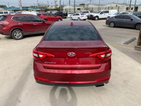 2016 HYUNDAI SONATA SEDAN 4-CYL, PZEV, 2.4 LITER SE SEDAN 4D at Motors On Wheels - used car dealership in Houston, Texas.