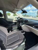 2023 CHRYSLER VOYAGER
