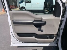 2020 FORD F250 SUPER DUTY CREW CAB 8FT KNAPHEIDE SERVICE BED TRUCK SERVICE/UTILITY TRUCKS V8, FLEX FUEL, 6.2 LITER XL PICKUP 4D 8 FT - Eddies Auto Sales