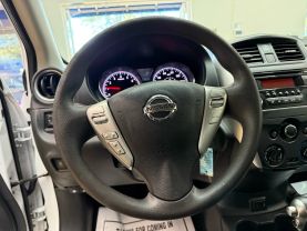 2017 NISSAN VERSA