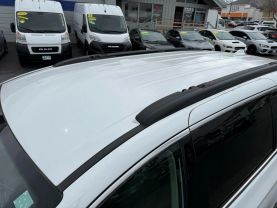 2020 CHRYSLER VOYAGER VAN V6, 3.6 LITER LX MINIVAN 4D