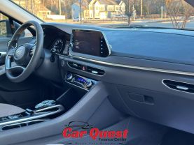 2023 Hyundai Sonata - Image 18