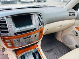 2004 LEXUS LX