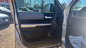 2017 TOYOTA TUNDRA DOUBLE CAB PICKUP V8, FLEX FUEL, 5.7 LITER LIMITED PICKUP 4D 6 1/2 FT