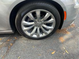 2017 CHRYSLER 300 SEDAN V6, 3.6 LITER 300C SEDAN 4D