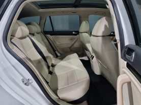 2013 Volkswagen Jetta Sportwagen - - Image 25