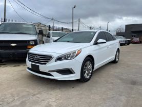2017 HYUNDAI SONATA SEDAN 4-CYL, PZEV, 2.4 LITER SE SEDAN 4D at Motors On Wheels - used car dealership in Houston, Texas.